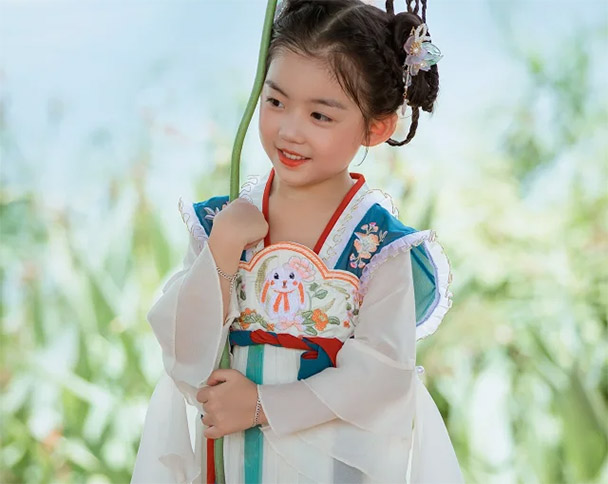 冷酷高傲的女生名字（冷艳孤傲的女孩名字，让你第一眼就爱上）
