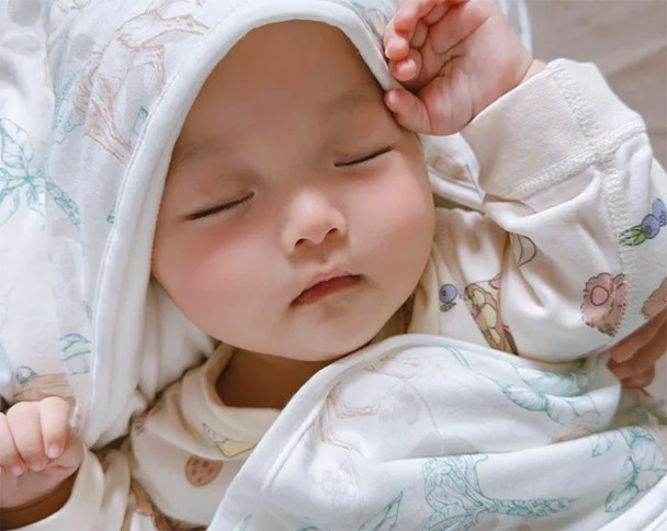 形容一个女孩聪明伶俐的成语(形容女孩聪明灵气的名字) 形容一个女孩聪明伶俐的成语(形容女孩聪明灵气的名字)