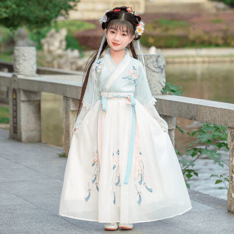 诗经中好听女孩名(240个诗经里清新唯美的女孩名字:个个婉如清扬,美名生香) 诗经中好听女孩名(240个诗经里清新唯美的女孩名字:个个婉如清扬,美名生香)