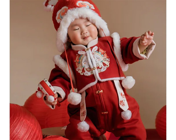 男孩姓平取什么名字好（男孩名：平衡姓氏，起个时尚好听、富贵双全的男孩名字）