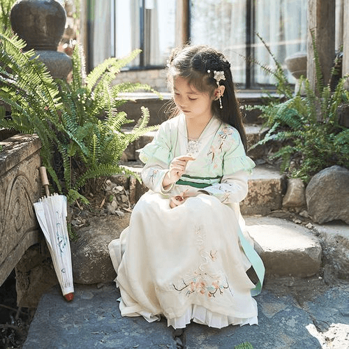 佛经中有寓意的男孩名（佛经取名｜佛经中男孩名字大全）