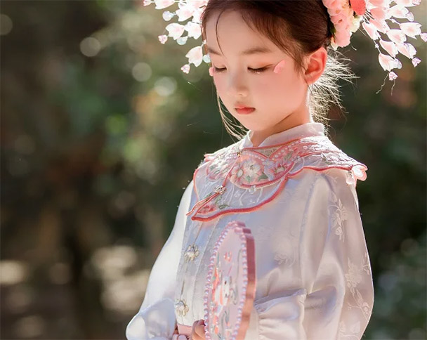 赌王孩子都是亲生的吗（赌王家的孩子们怎么起名字？）